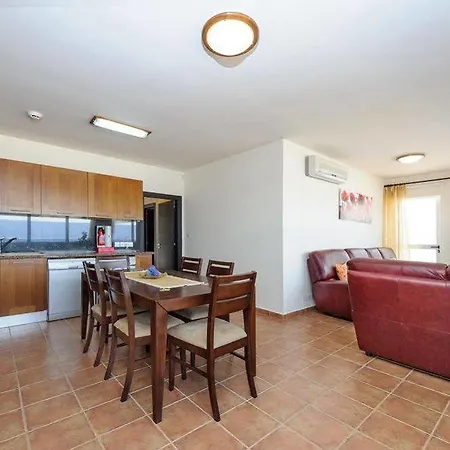 Hotel Seafront Luxury Protaras